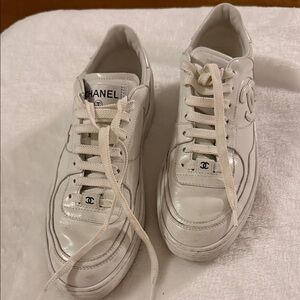 Chanel sneakers 39